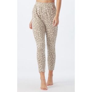 Glyder The Power Joggers in Oatmilk & White Leopard Size 2x